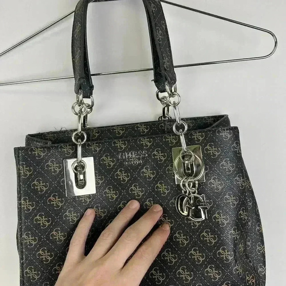 GUESS Signature Pattern Tote Bag with Chain Detail - Picture 2 of 7